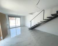 Resale - Semi-detached - Daya Nueva